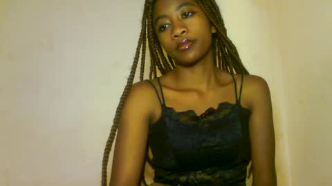Snapshot of milennah chatting on 06/09/26, 08:15 milennah online show from 06/09/26, 08:15
