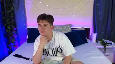 Snapshot of miless_cooper chatting on 05/02/26, 07:19 Miles online show from 05/02/26, 07:19
