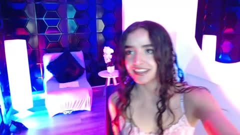 Snapshot of miley_ruby chatting on 06/06/26, 09:30 miley online show from 06/06/26, 09:30