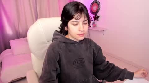  IEY EY  online show from 09/15/25, 11:21