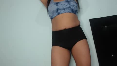 Snapshot of milf_anay_ chatting on 02/20/26, 05:59 Anay velez online show from 02/20/26, 05:59
