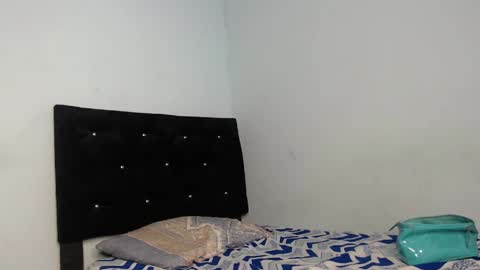 Snapshot of milf_anay_ chatting on 04/12/26, 05:23 Anay velez online show from 04/12/26, 05:23