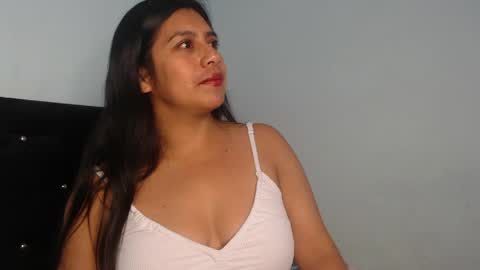 Snapshot of milf_anay_ chatting on 04/28/26, 03:33 Anay velez online show from 04/28/26, 03:33
