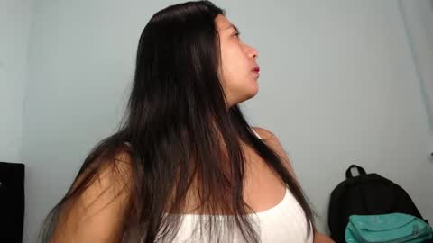 Snapshot of milf_anay_ chatting on 06/07/26, 04:05 Anay velez online show from 06/07/26, 04:05