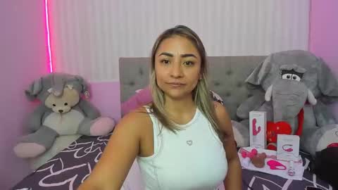 Antonella online show from 01/30/25, 01:10