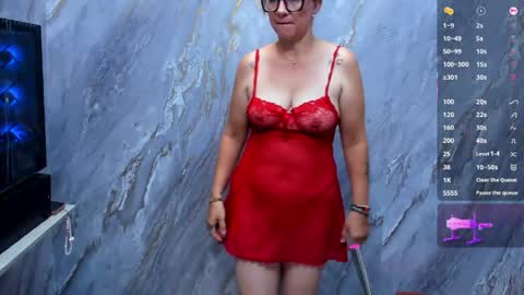 Snapshot of milf_drip chatting on 04/19/26, 12:26 Lili online show from 04/19/26, 12:26
