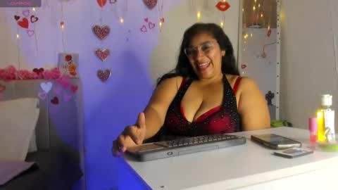 milf latinn online show from 09/17/25, 02:41