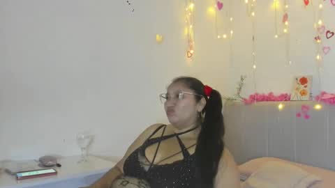 milf latinn online show from 10/09/25, 05:44