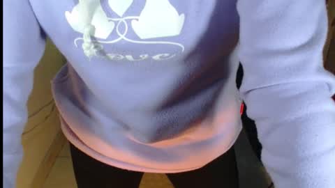 Valeria online show from 10/29/25, 02:41