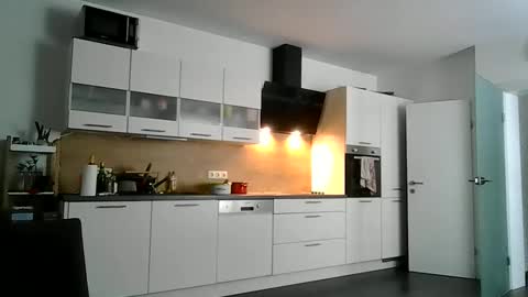 milfhunter195 online show from 05/17/26, 06:11