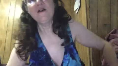 Snapshot of milfmichelle69 chatting on 07/17/26, 02:18 milfmichelle69 online show from 07/17/26, 02:18