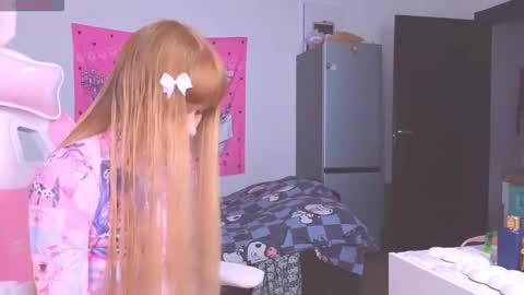 Milia online show from 10/24/25, 08:49