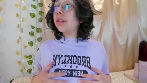 Millie online show from 12/05/25, 02:14