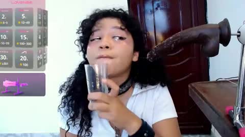 Snapshot of milikitt chatting on 03/06/25, 06:05 milikitt online show from 03/06/25, 06:05