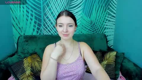 milinafox online show from 03/10/25, 01:12