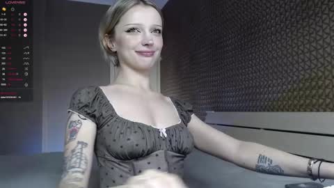 Snapshot of milinamarvelous chatting on 09/11/25, 01:11 Mila 3 aka Deepthroat World Champion online show from 09/11/25, 01:11