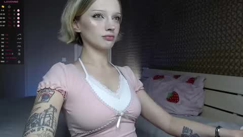 Snapshot of milinamarvelous chatting on 09/26/25, 12:14 Mila 3 aka Deepthroat World Champion online show from 09/26/25, 12:14