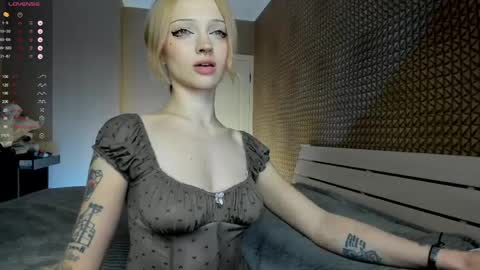 Snapshot of milinamarvelous chatting on 04/20/26, 02:25 Mila 3 aka Deepthroat World Champion online show from 04/20/26, 02:25