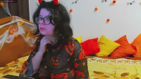 MilisaSweet online show from 10/31/25, 08:21