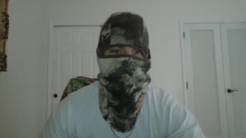 Snapshot of militaryfratboy chatting on 09/29/25, 01:38 militaryfratboy online show from 09/29/25, 01:38