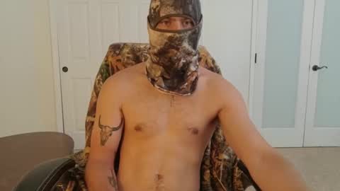 Snapshot of militaryfratboy chatting on 05/28/26, 02:47 militaryfratboy online show from 05/28/26, 02:47