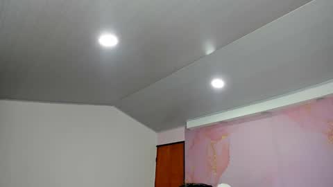 Snapshot of milk_candy16 chatting on 11/01/25, 11:07 S O F I A online show from 11/01/25, 11:07