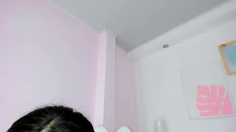 Snapshot of milk_candy16 chatting on 12/02/25, 11:04 S O F I A online show from 12/02/25, 11:04