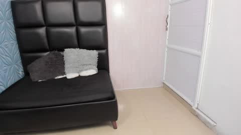 MAX online show from 02/09/25, 02:28