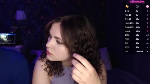 Stella and Neo online show from 10/26/25, 04:18