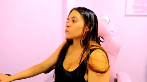 milk_zafira online show from 11/17/25, 12:16