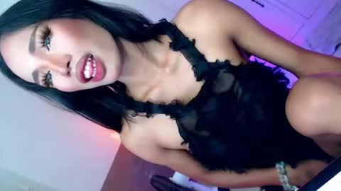 Snapshot of milka_madness chatting on 06/03/26, 07:44 milka_madness online show from 06/03/26, 07:44