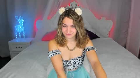 milkablond online show from 12/16/24, 12:37