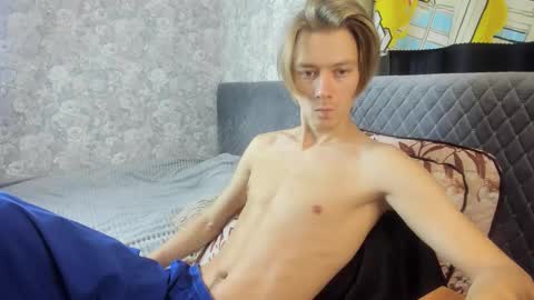 Isaac online show from 09/22/25, 06:59