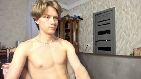 Isaac online show from 06/05/26, 02:07