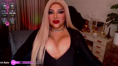 Snapshot of milkshakelavinia chatting on 10/16/25, 12:44 milkshakelavinia online show from 10/16/25, 12:44