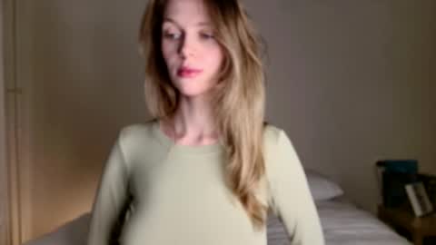 Snapshot of milky__way_ chatting on 12/04/25, 02:59 milky__way_ online show from 12/04/25, 02:59