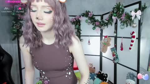 Snapshot of milkycute chatting on 12/24/24, 03:38 milky cute online show from 12/24/24, 03:38