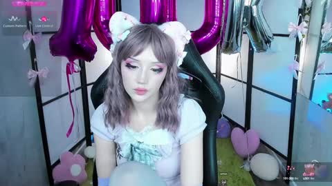 Snapshot of milkycute chatting on 01/25/25, 04:02 milky cute online show from 01/25/25, 04:02