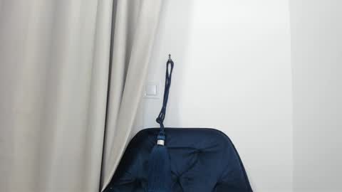 Snapshot of milkykandy chatting on 12/07/24, 03:30 Livia online show from 12/07/24, 03:30