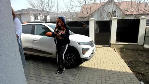 Snapshot of milkykandy chatting on 03/11/25, 09:13 Livia online show from 03/11/25, 09:13