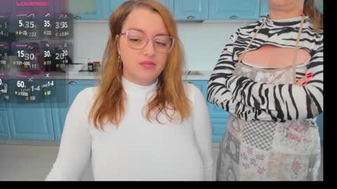 Snapshot of milkykandy chatting on 09/19/25, 07:10 Livia online show from 09/19/25, 07:10