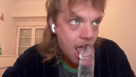 Snapshot of milkymitch chatting on 01/07/25, 06:59 Mimi online show from 01/07/25, 06:59