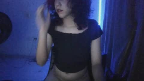 Snapshot of milkysam66 chatting on 10/13/25, 04:23 milkysam66 online show from 10/13/25, 04:23