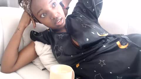 milla_armani online show from 06/21/26, 09:45