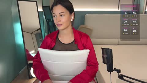 Snapshot of milla_kuni chatting on 02/03/25, 10:11 Mila online show from 02/03/25, 10:11