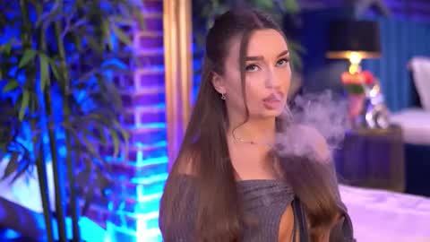 Snapshot of milla_serene chatting on 12/01/25, 06:40 Milla online show from 12/01/25, 06:40