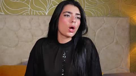 MillaBliss online show from 10/05/25, 08:40