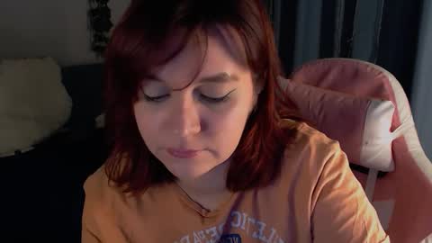 Snapshot of millapoolys chatting on 11/24/25, 09:03 Milla online show from 11/24/25, 09:03