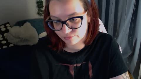 Snapshot of millapoolys chatting on 11/27/25, 09:50 Milla online show from 11/27/25, 09:50