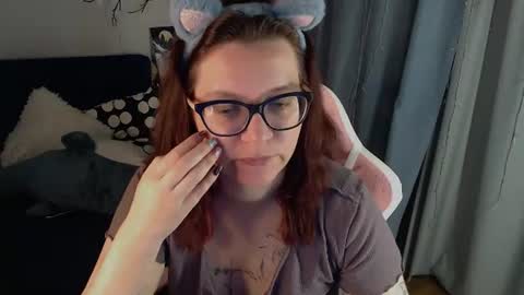 Snapshot of millapoolys chatting on 06/11/26, 02:04 Milla online show from 06/11/26, 02:04